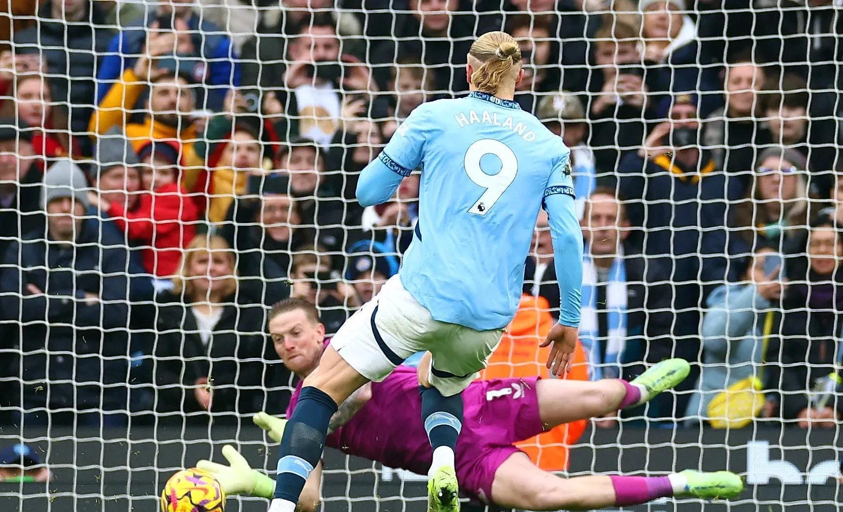 哈兰德连续十场比赛得分超过败北，德国队不断突破！赛场气氛高涨的简单介绍