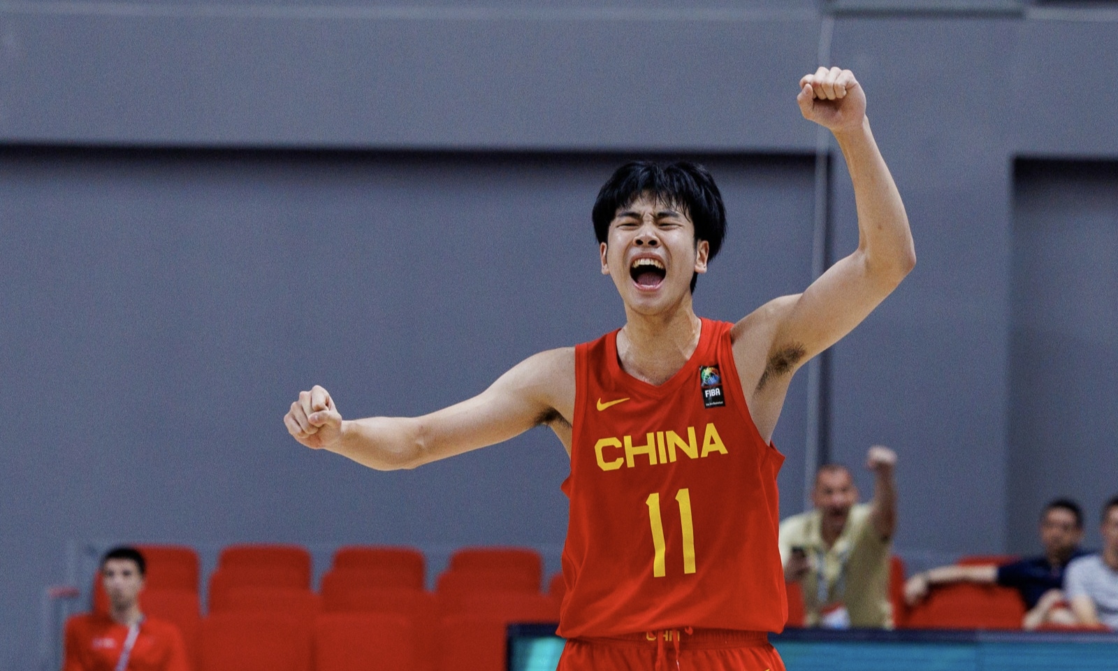 包含Doinb重要时刻出色发挥，中国队带队取胜！比赛高潮迭起的词条