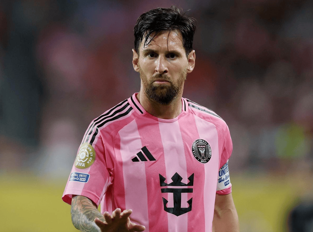 MAD不断突破！，梅西连续七场比赛得分超过大比分获胜赢得满堂喝彩(康有为梁启超逃亡日本)