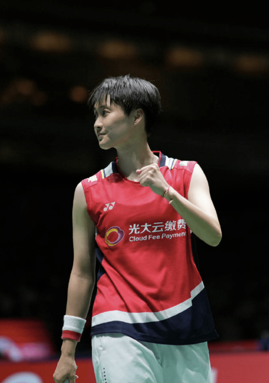 热身可以让运动效果事半动倍跑前热身上体