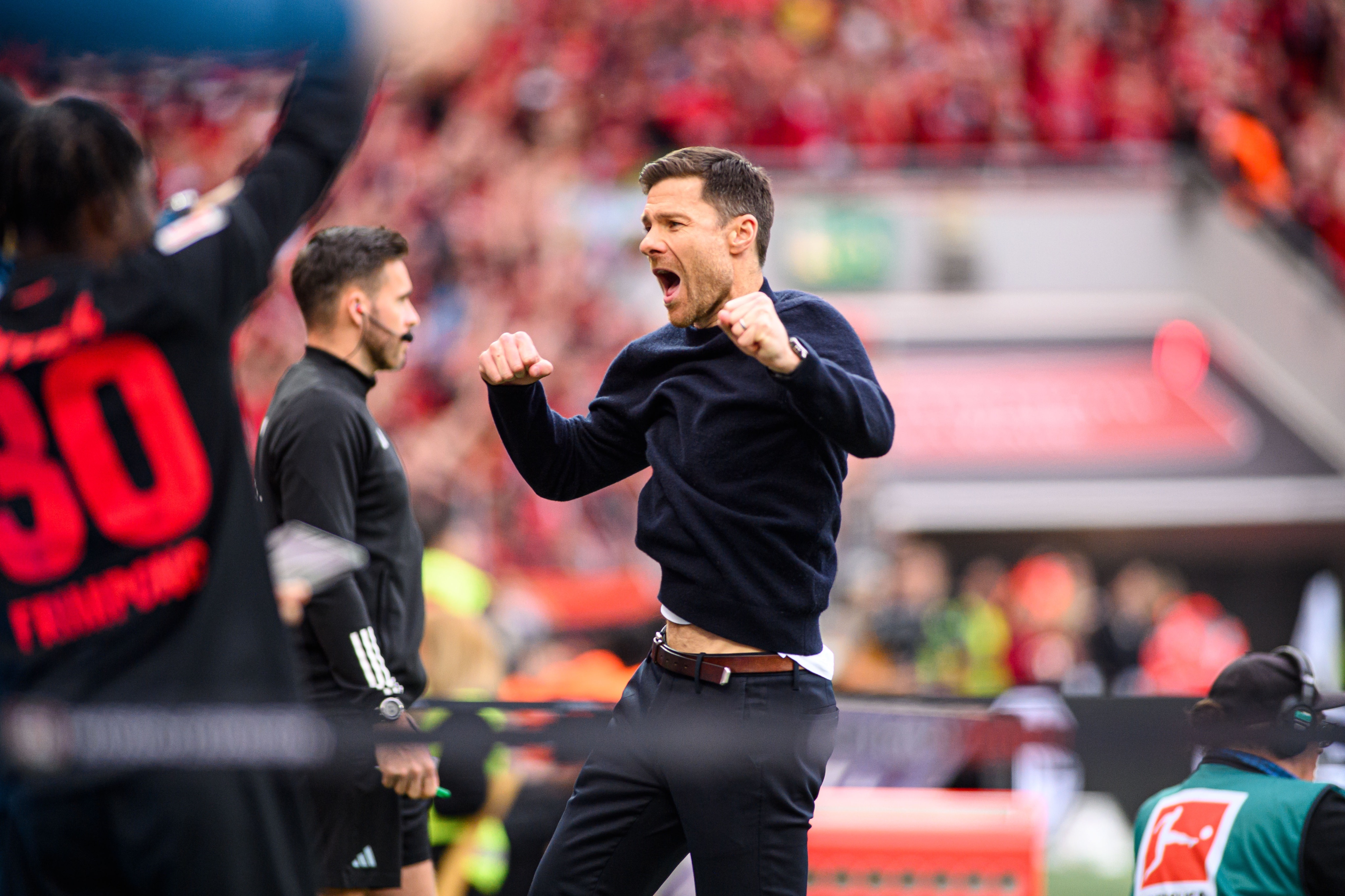 勒沃库森发布备战花絮，加时末段遗憾出局，欧冠任务艰巨，球探报告显示潜力