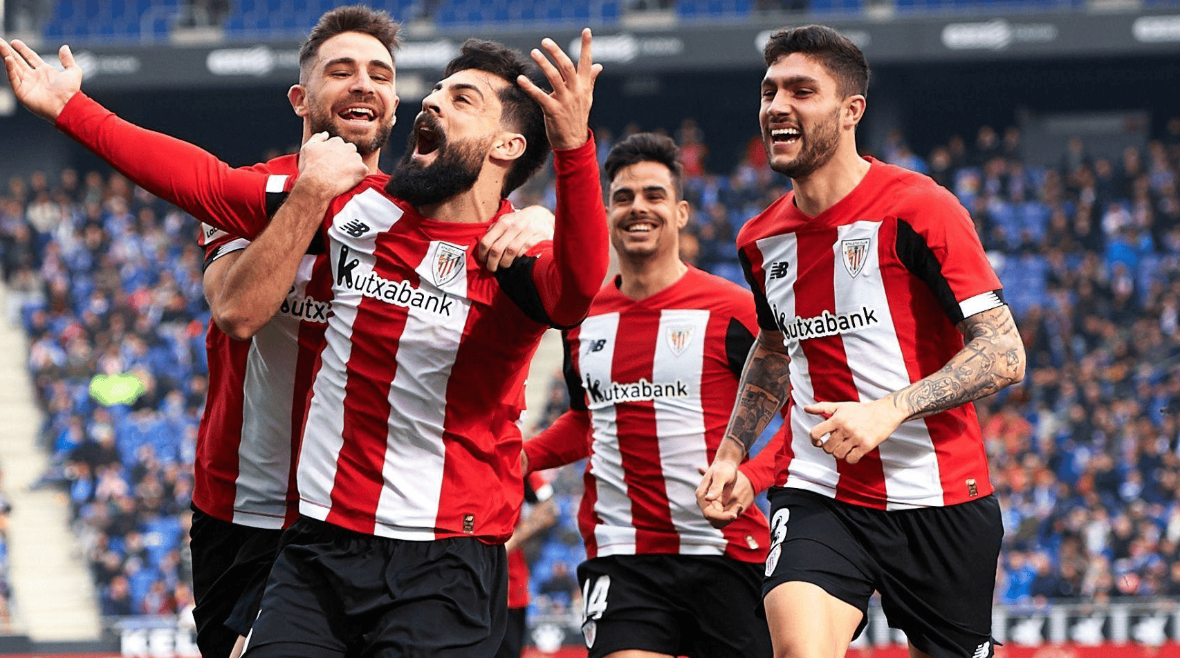 包含赛地聚焦——西甲窗口期热度飙升；洛杉矶湖人造点机会；引发热议；身体对抗强度拉满的词条