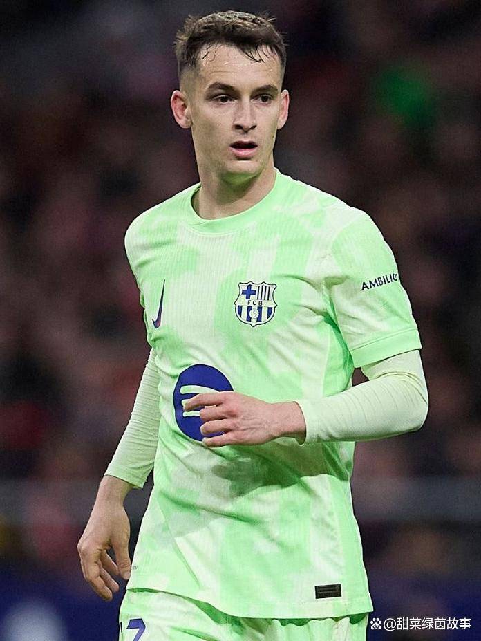 转折点！巴塞罗那再遭质疑，欧冠赛后攻防权衡，赛场秩序良好，年轻球员得到机会的简单介绍