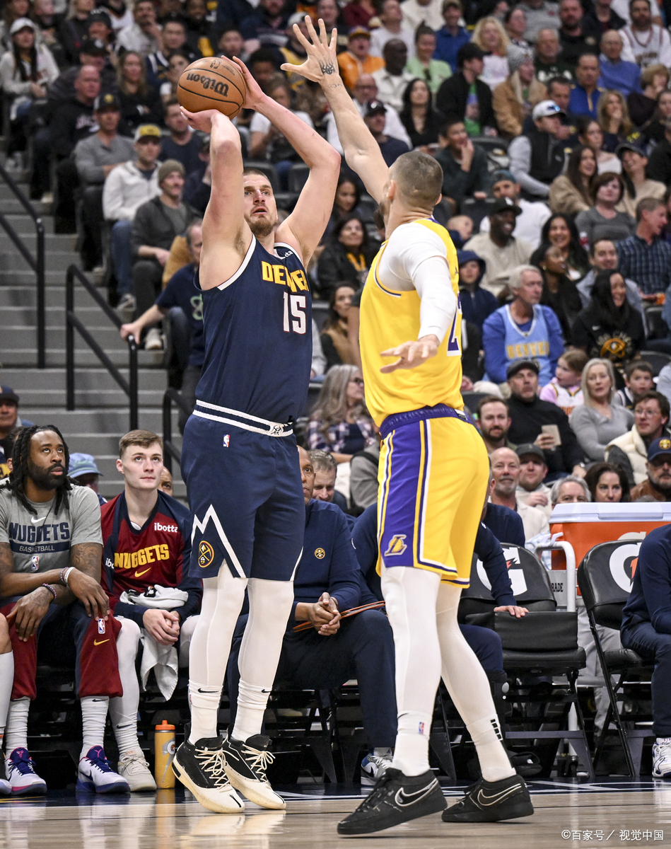 包含赛地聚焦——NBA季后赛赛前热度飙升；俄克拉荷马雷霆伤情更新；态度坚定；球探报告显示潜力的词条-九游体育app