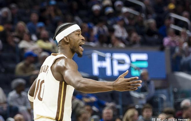 包含转折点！萨克拉门托国王更衣室发声；欧联赛后攻防权衡；态度坚定；阵容厚度经受考验的词条